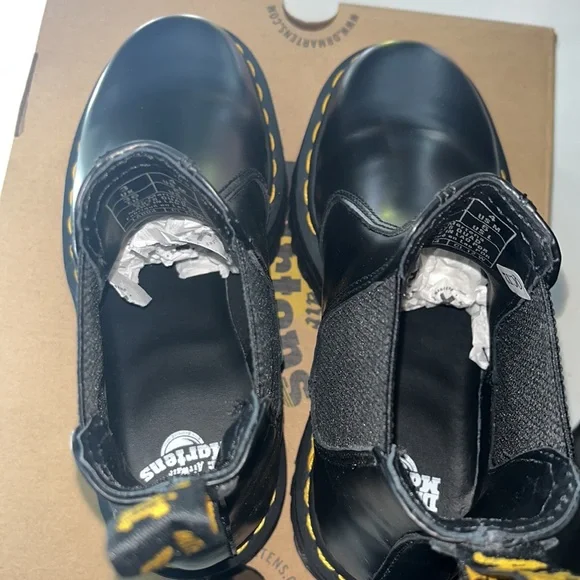 DR. MARTENS SMOOTH LEATHER PLATFORM CHELSEA BOOTS - Picture 8 of 12